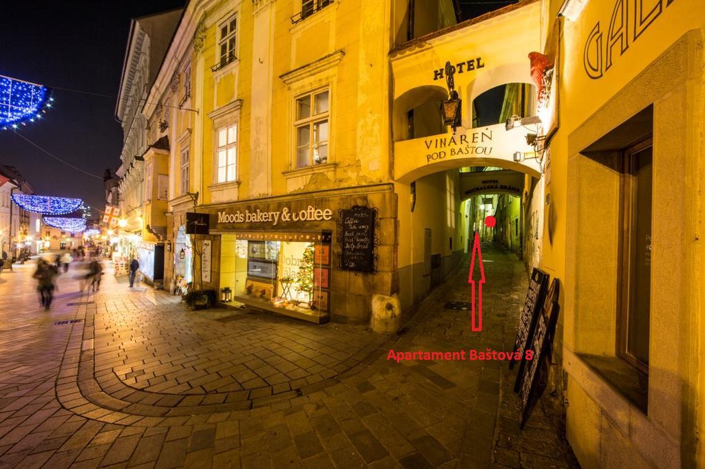 Stay In City Apartment Bastova Bratislava Esterno foto